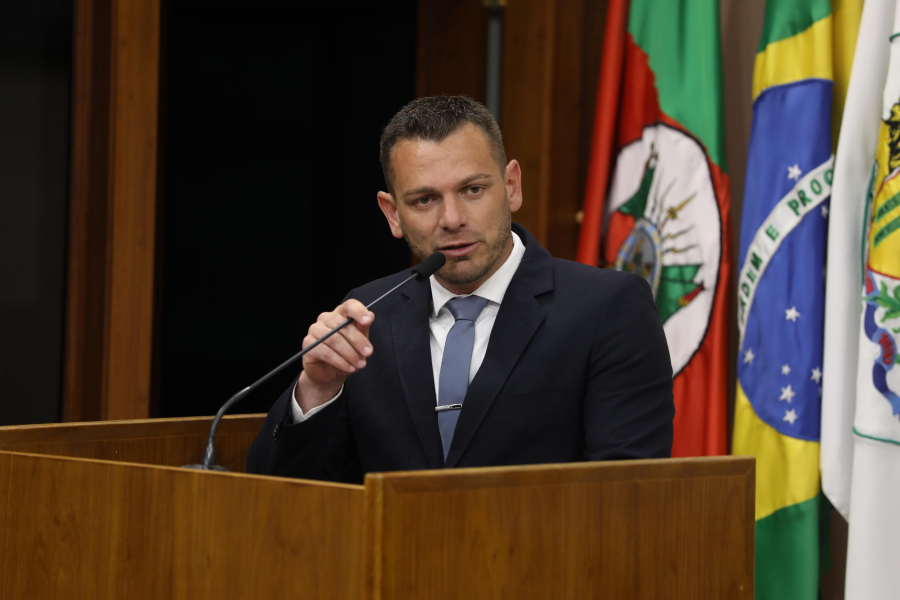 vereador-wagner-petrini-assume-a-presidencia-da-camara-de-caxias-do-sul-para-2026